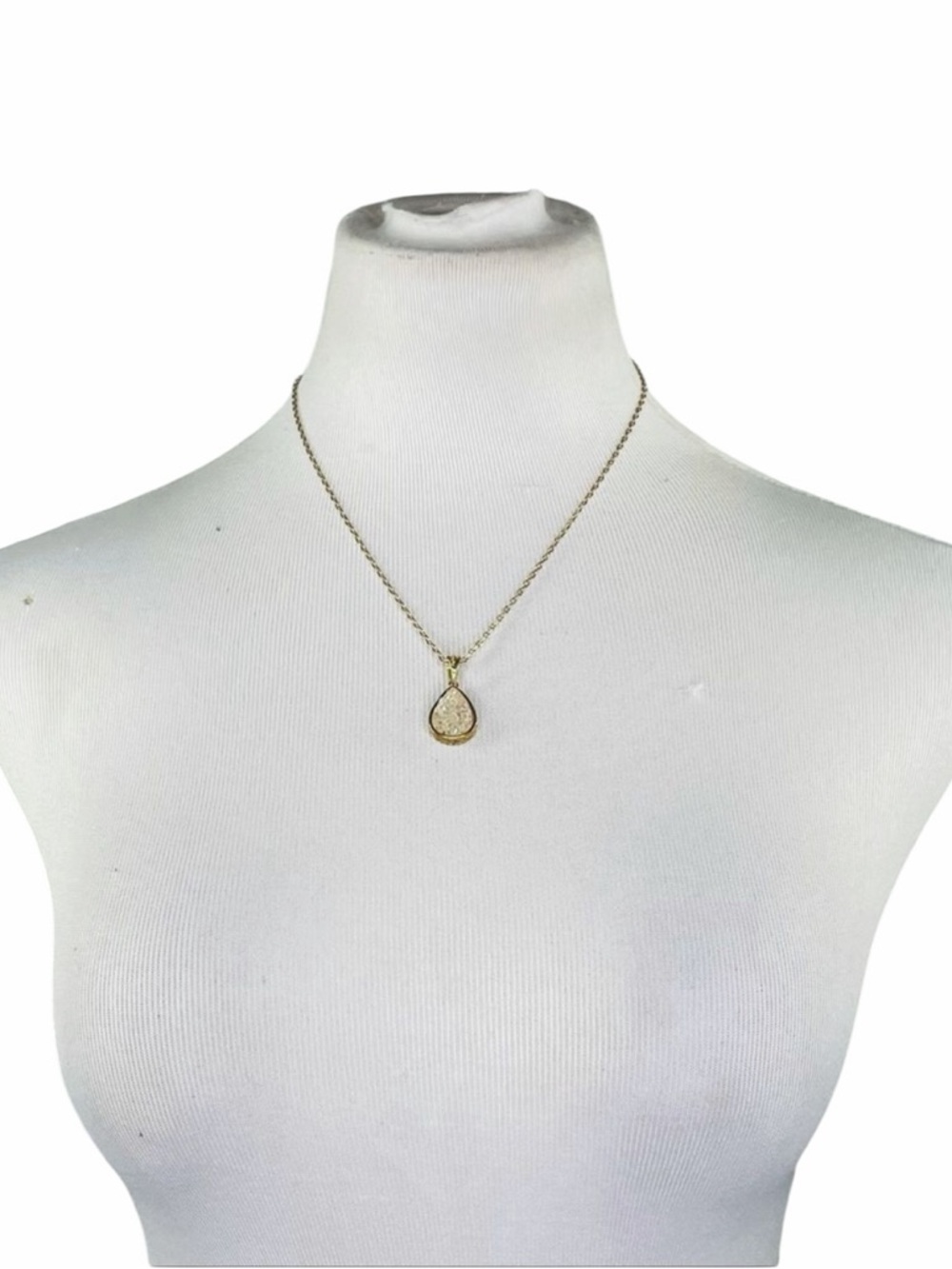10/$25🦋 T&J Designs White Druzy Pendant Necklace